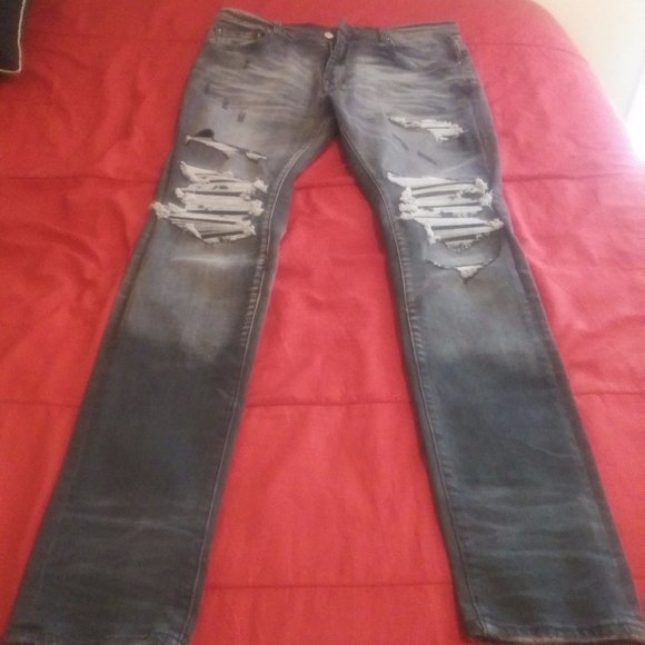 red rip jeans